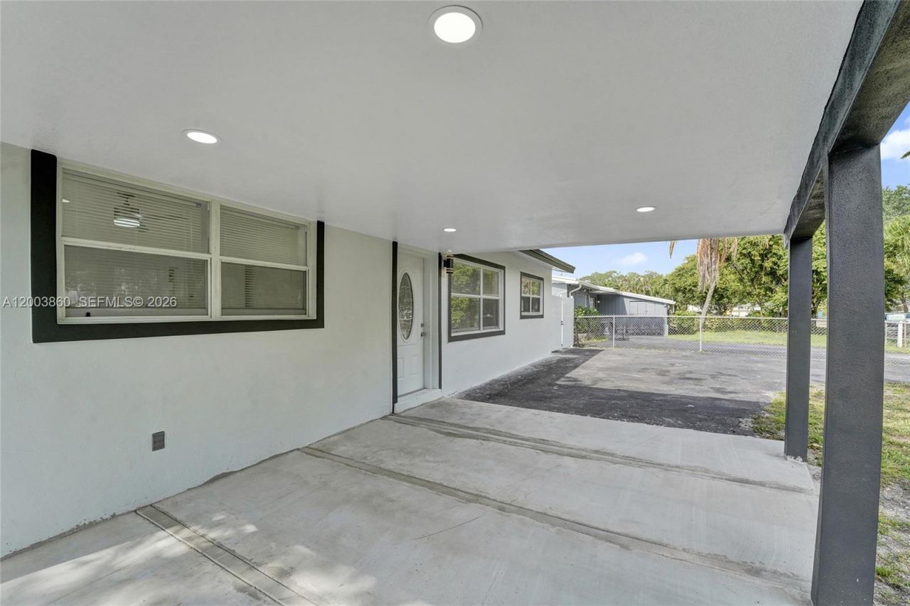 6442 Oak St, Hollywood, FL 33024 Photo