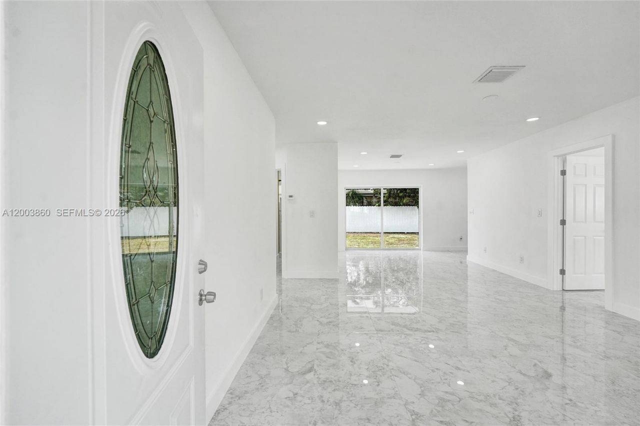 6442 Oak St, Hollywood, FL 33024 Photo