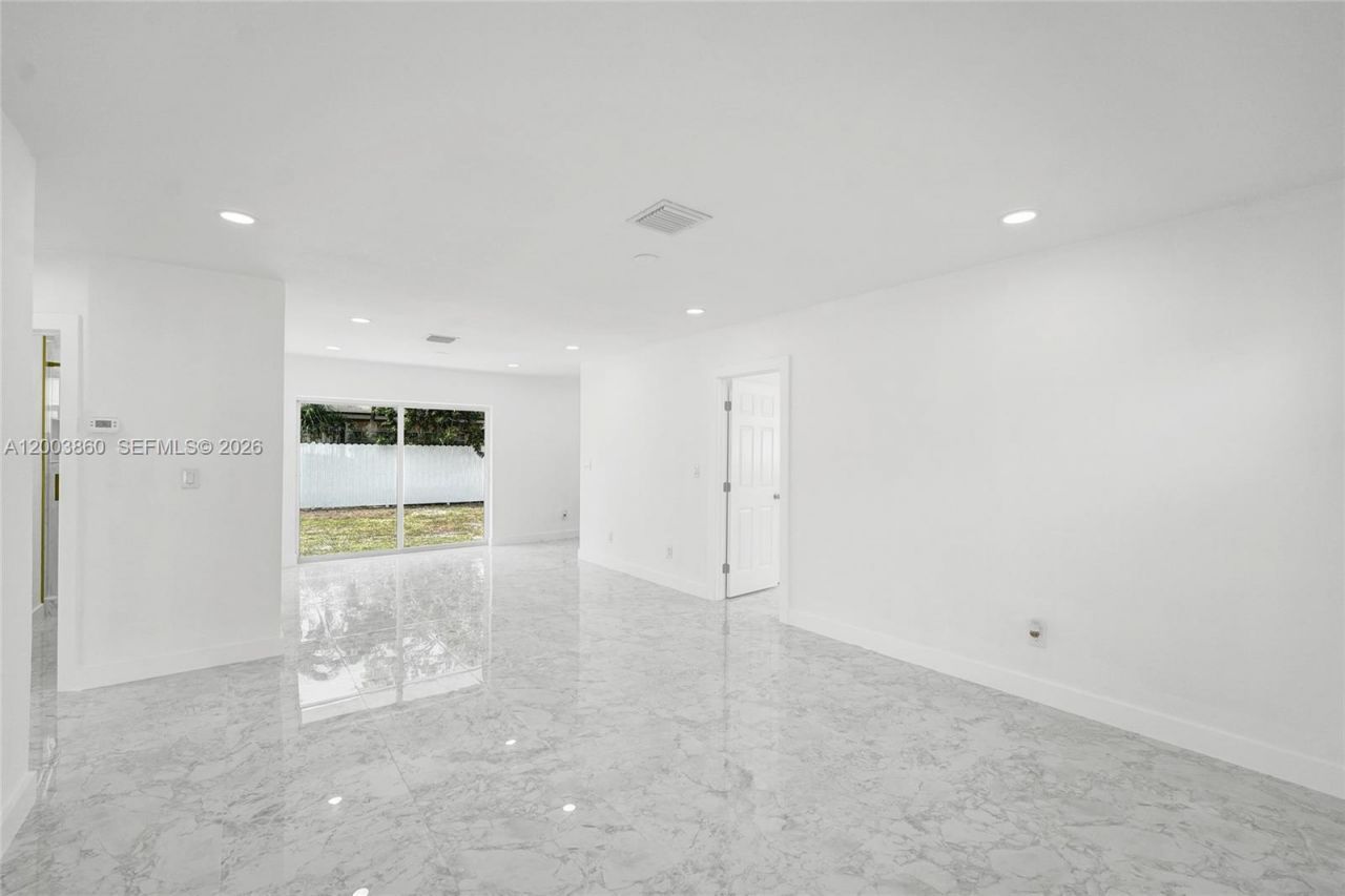 6442 Oak St, Hollywood, FL 33024 Photo