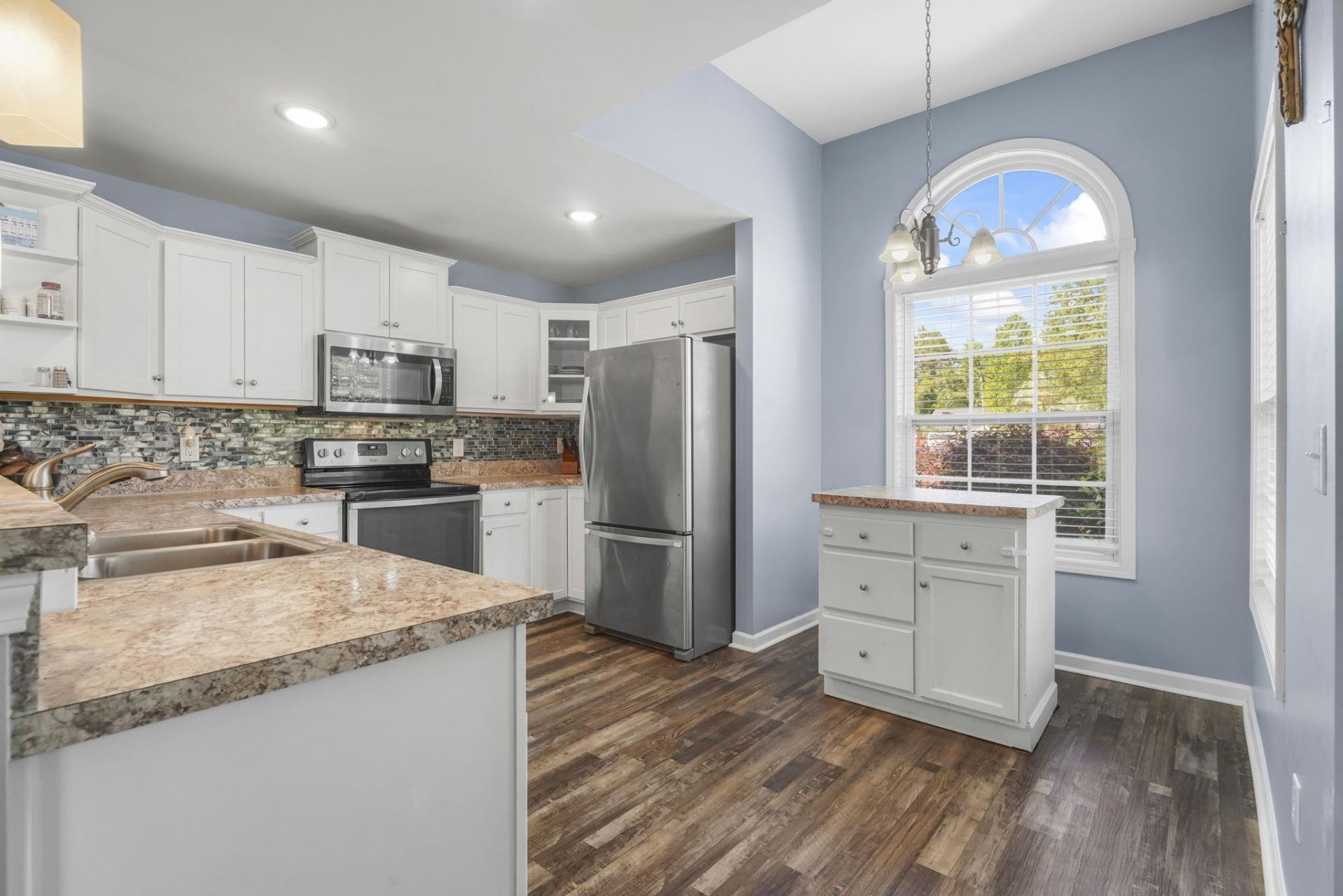 6617 Cinnamon Fern Ln.  Photo 4