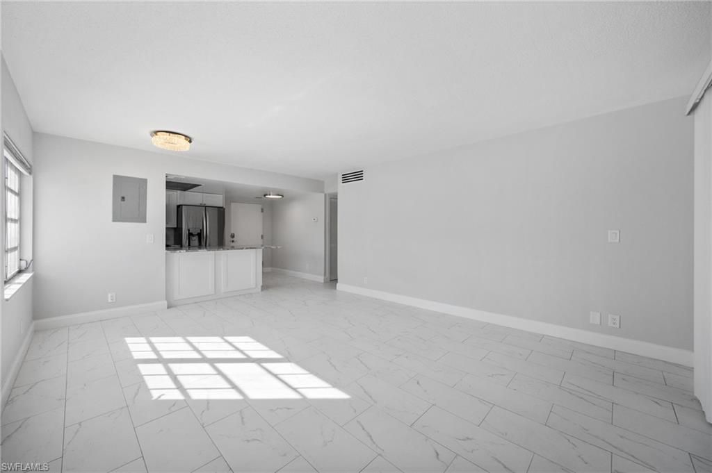 666 3rd St S, Unit 106, Naples, FL 34102 Photo