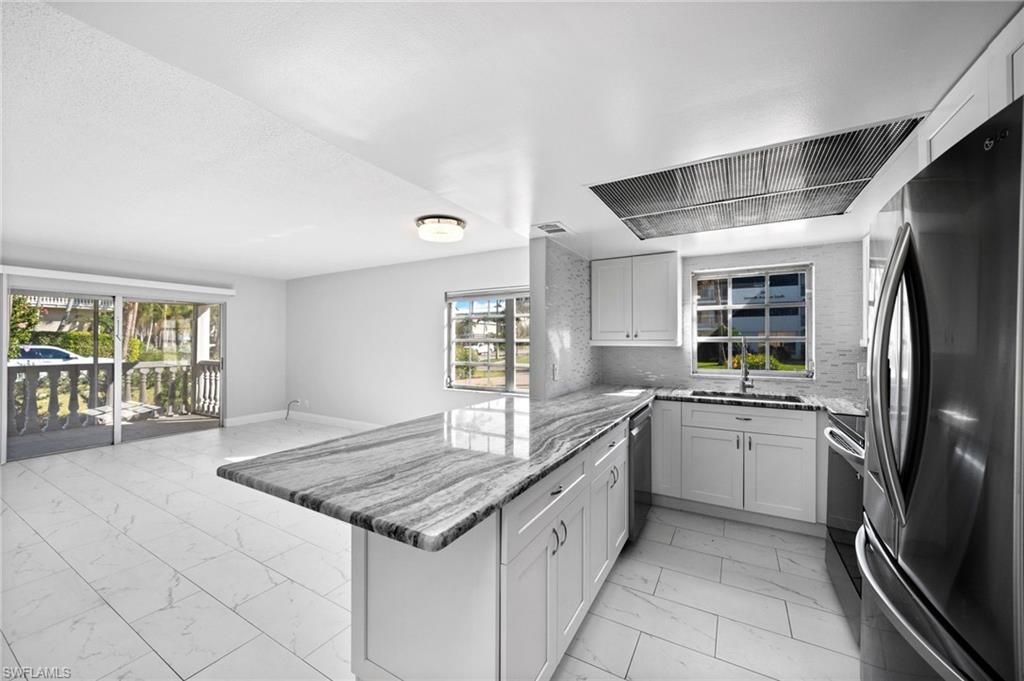 666 3rd St S, Unit 106, Naples, FL 34102 Photo