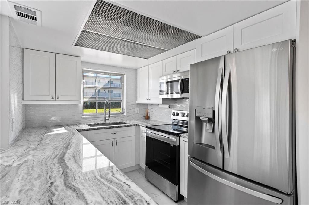 666 3rd St S, Unit 106, Naples, FL 34102 Photo