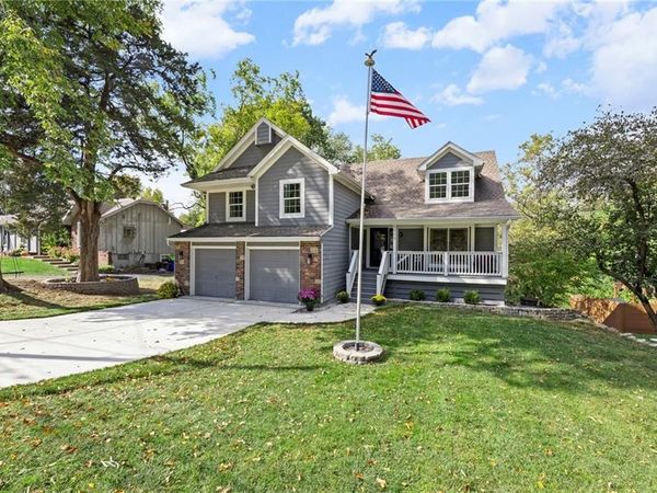 8906 Millstone Drive, Lenexa, KS 66220