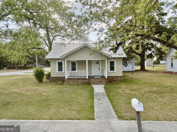 614 S Tillman Street, Glennville, GA 30427