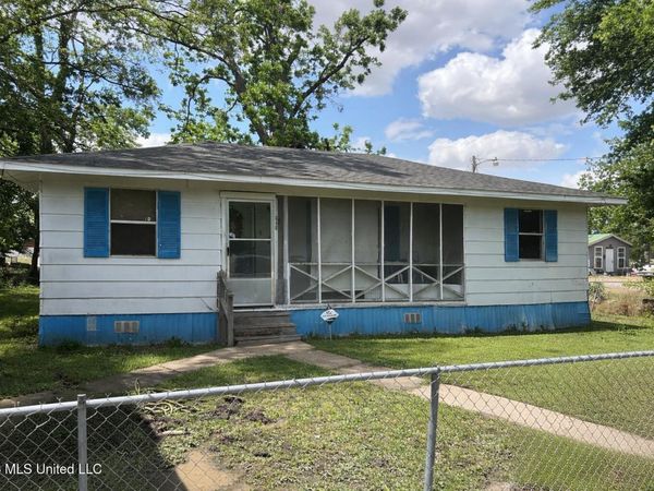 215 Brantley Street, Cruger, MS 38924