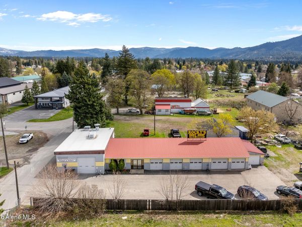 256 W Dakota Ave, Hayden, ID 83835