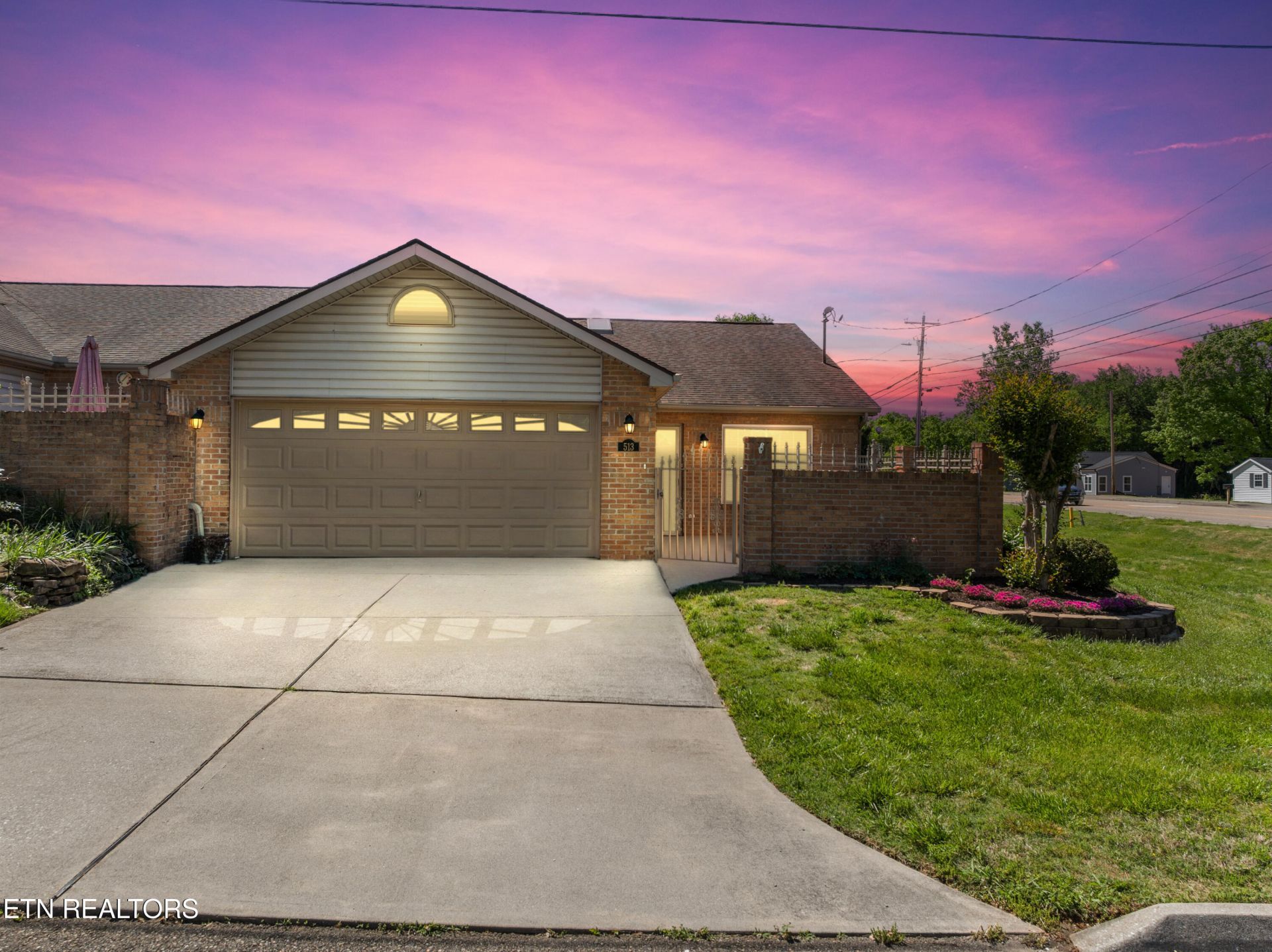 513 Floriade Way, Knoxville, TN 37923 Main Photo