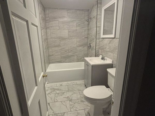 100 Ashland Street, Unit Apt. 2, Manchester, NH 03104