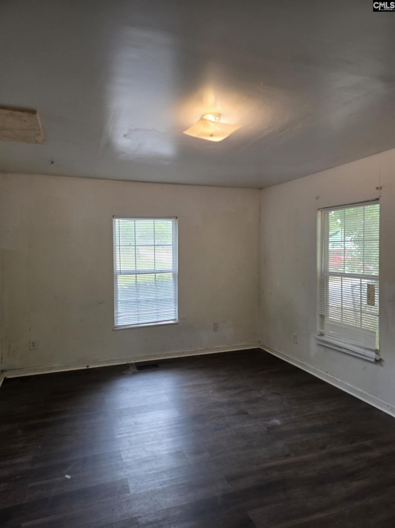 401 Clarendon Street  Photo 11