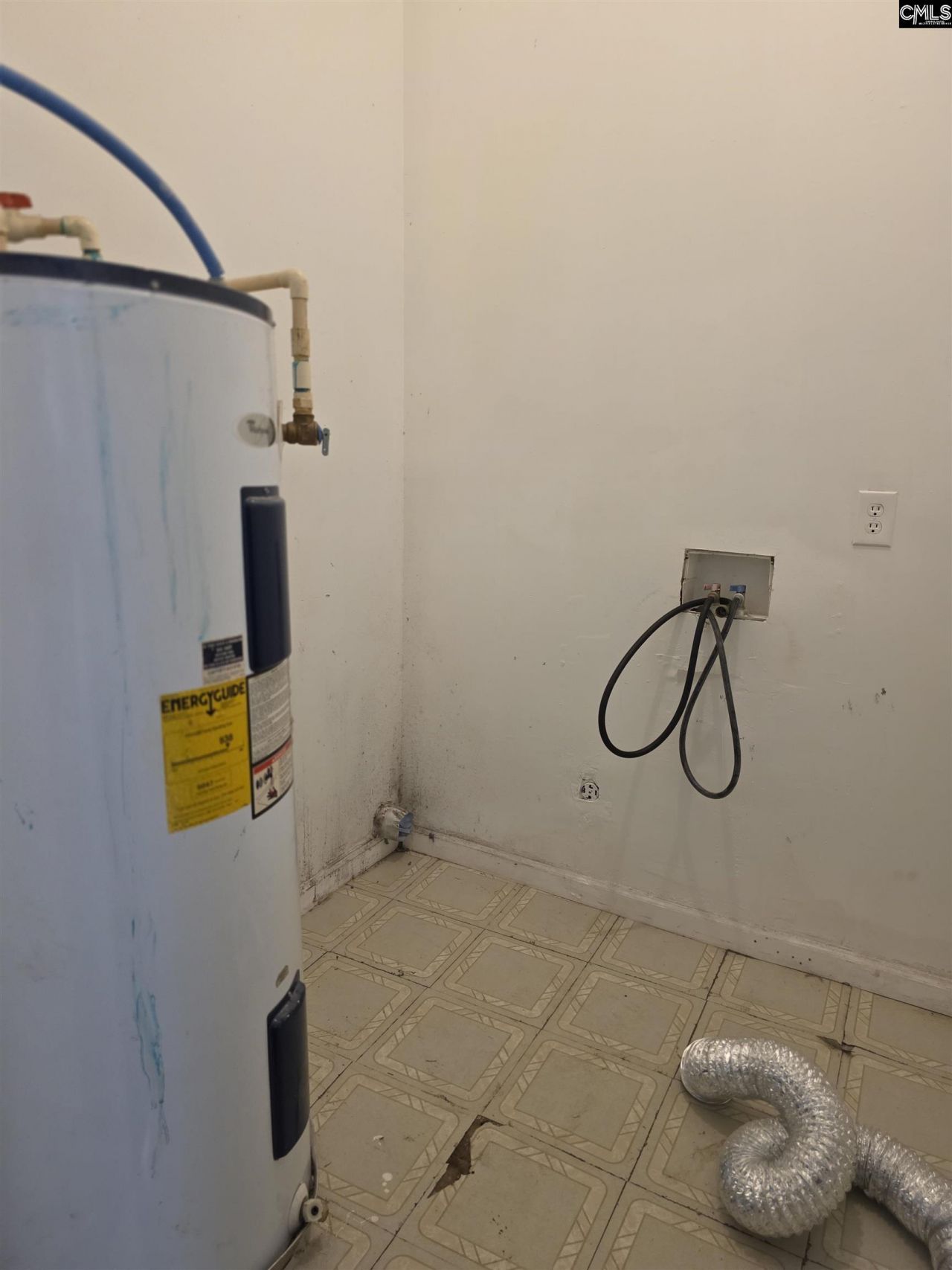 401 Clarendon Street  Photo 19