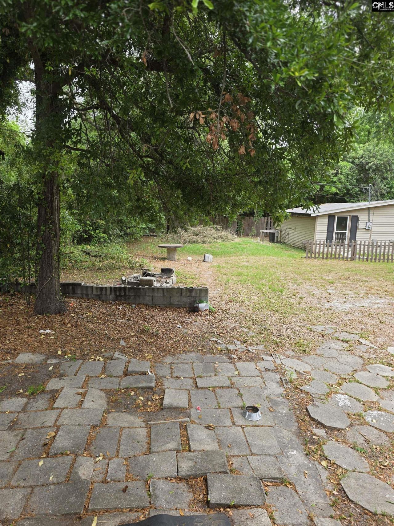 401 Clarendon Street  Photo 29