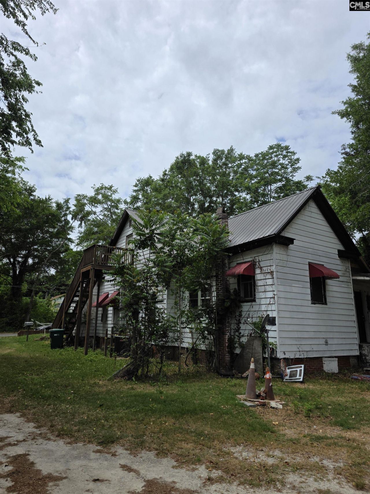 401 Clarendon Street  Photo 31