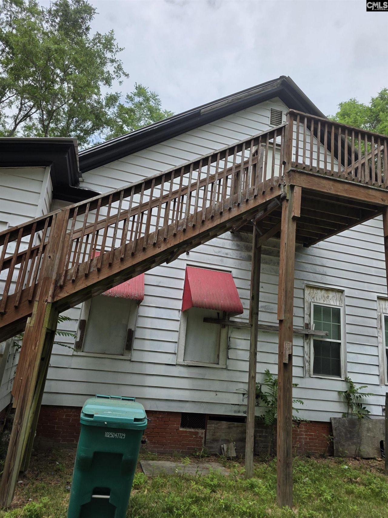 401 Clarendon Street  Photo 32