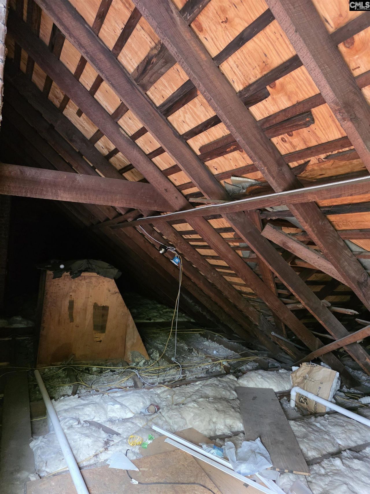 401 Clarendon Street  Photo 34