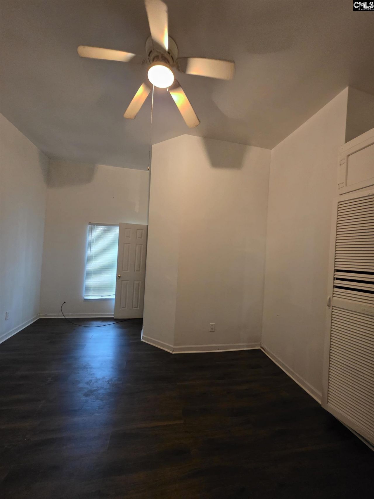 401 Clarendon Street  Photo 5