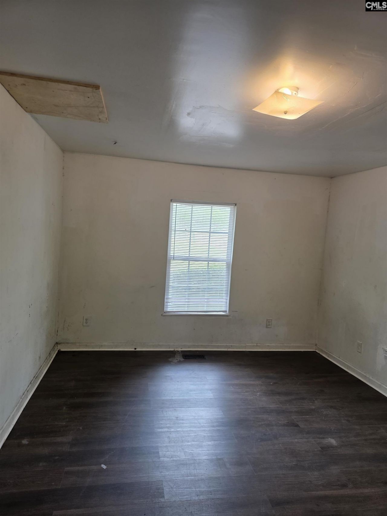 401 Clarendon Street  Photo 8