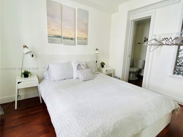 335 Ocean Dr, Unit 228, Miami Beach, FL 33139