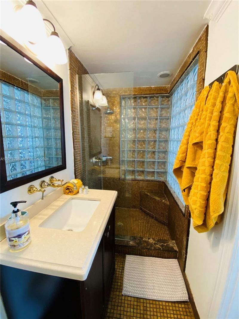 335 Ocean Dr, Unit 228, Miami Beach, FL 33139 Photo