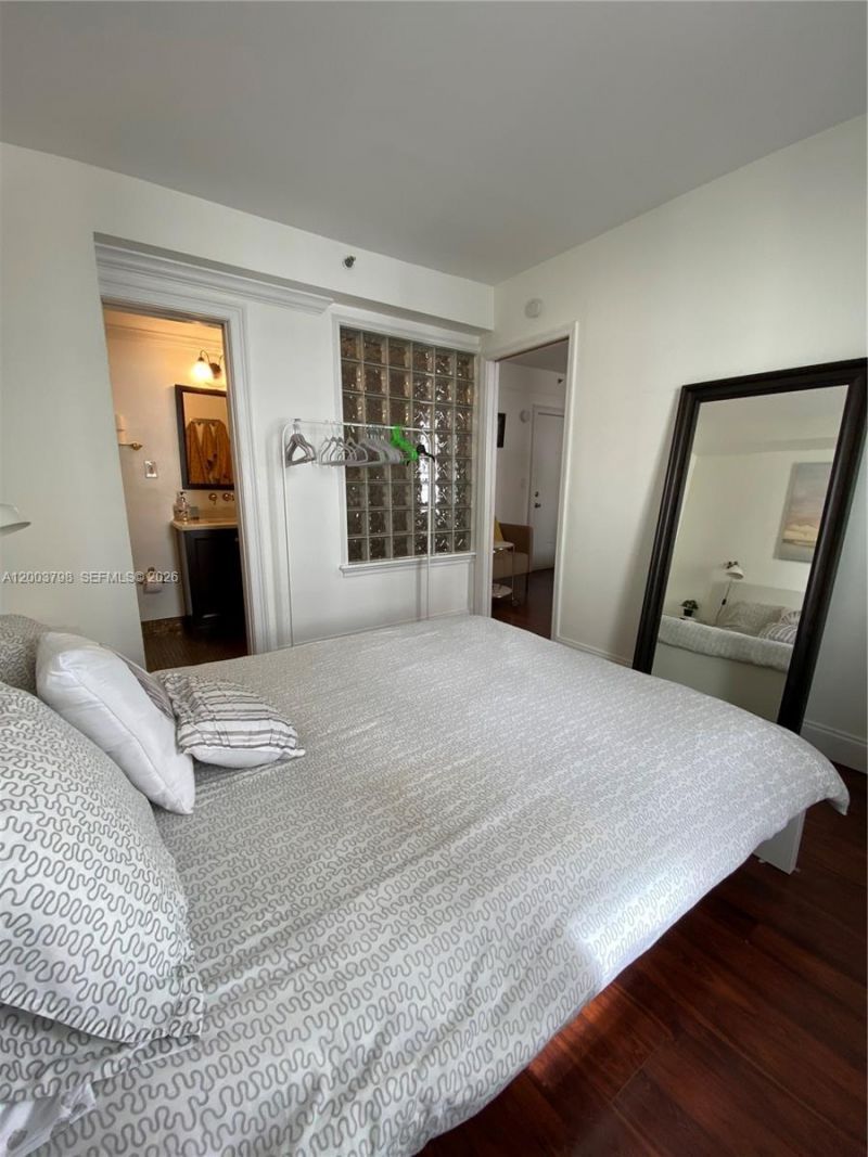 335 Ocean Dr, Unit 228, Miami Beach, FL 33139 Photo