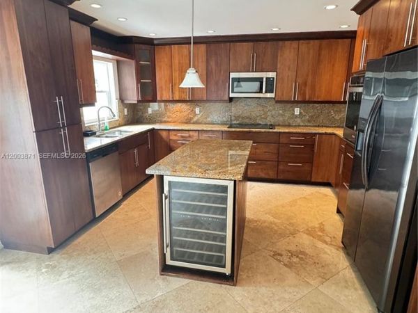 3920 Woodside Dr , Unit 2, Coral Springs, FL 33065