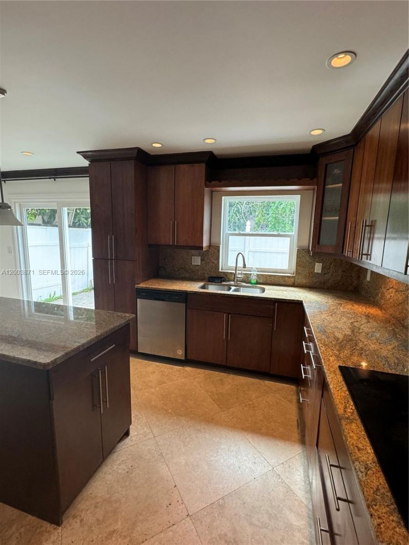 3920 Woodside Dr, Unit 2, Coral Springs, FL 33065 Photo