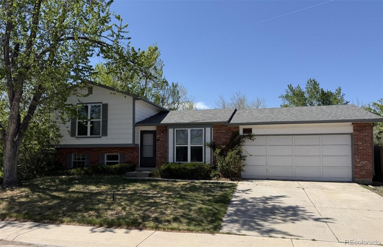 8975 W Teton Circle, Littleton, CO 80128 Main Photo