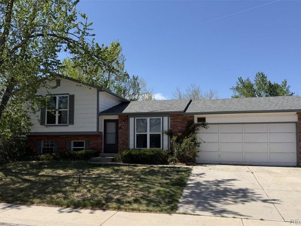 8975 W Teton Circle, Littleton, CO 80128