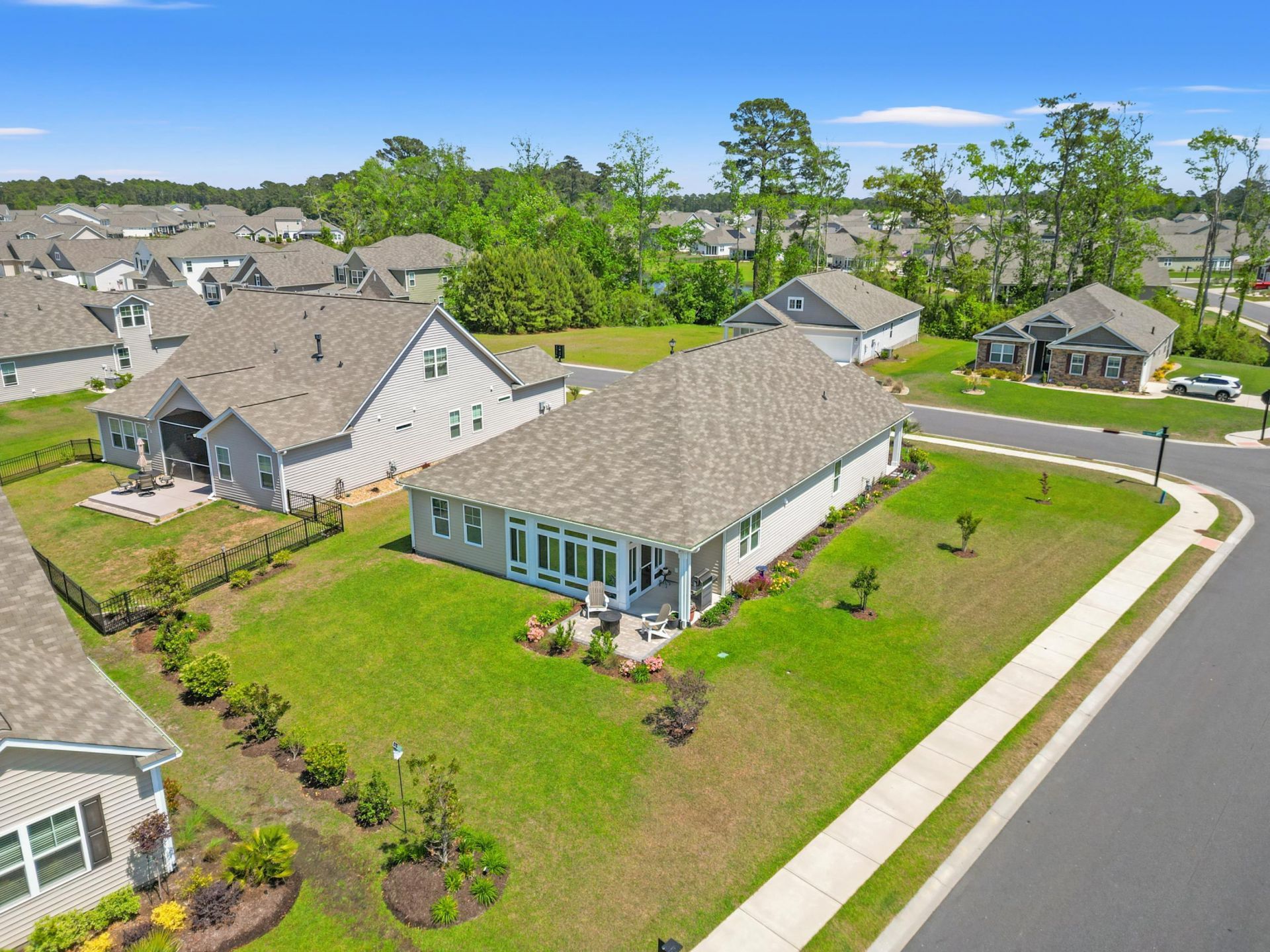 3111 Sutherland Dr.  Photo 35