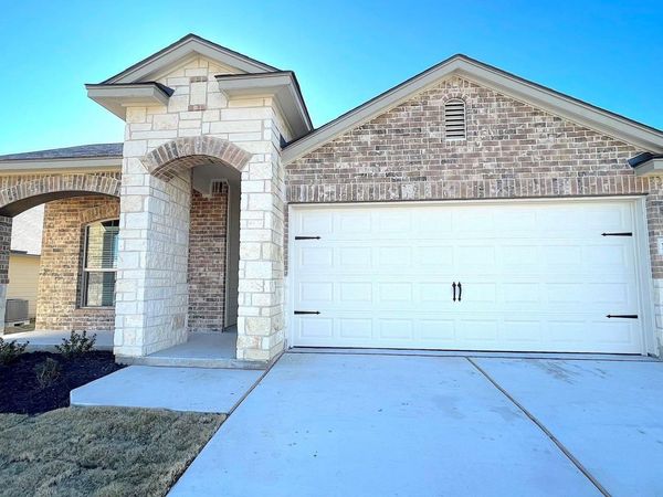 108 Pivot DR , Taylor, TX 76574