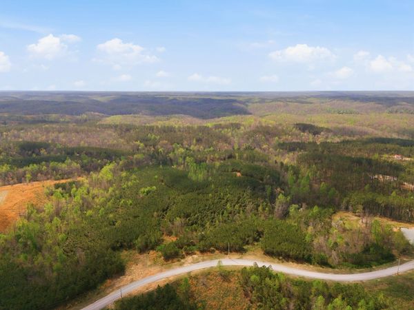 147 Starlight Dr , Linden, TN 37096