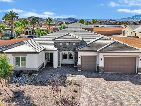 8835 S Tenaya Way , Las Vegas, NV 89113