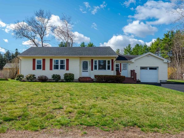 28 Midway Park, Somersworth, NH 03878