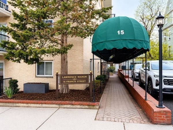 15 Francis, Unit 16, Brookline, MA 02446
