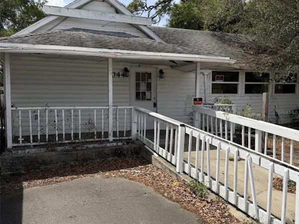 1042 N DIXIE FREEWAY , NEW SMYRNA BEACH, FL 32168