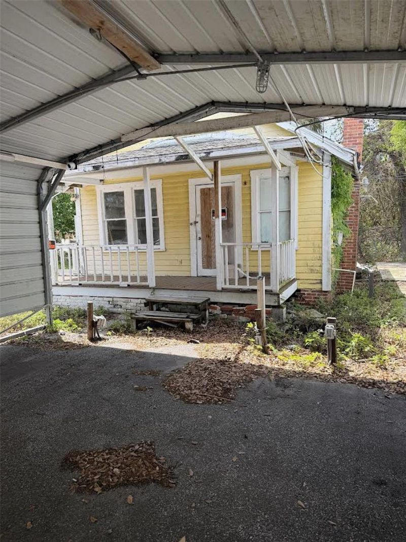 1042 N Dixie Freeway , New Smyrna Beach, FL 32168 Photo