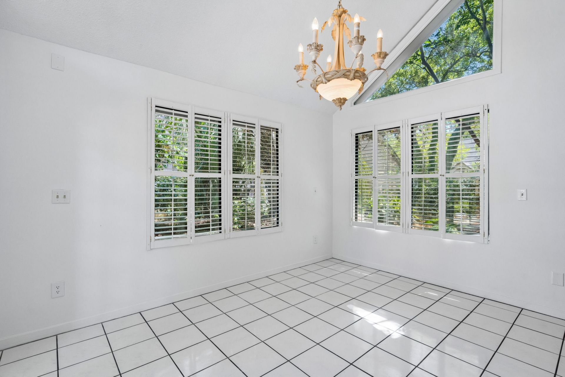 307 Mallard Court Photo 17