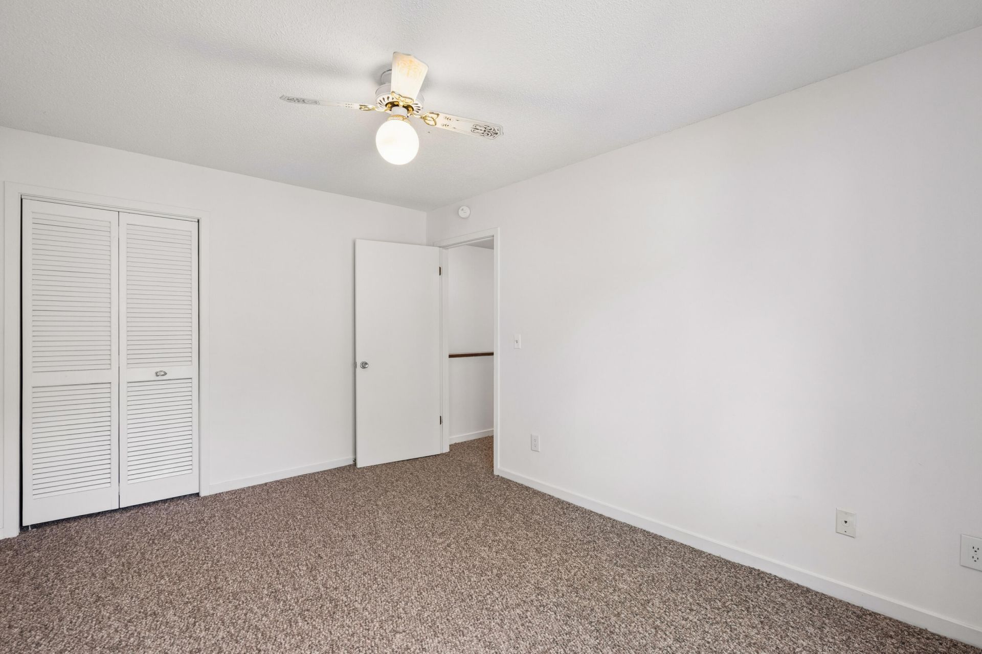 307 Mallard Court Photo 28