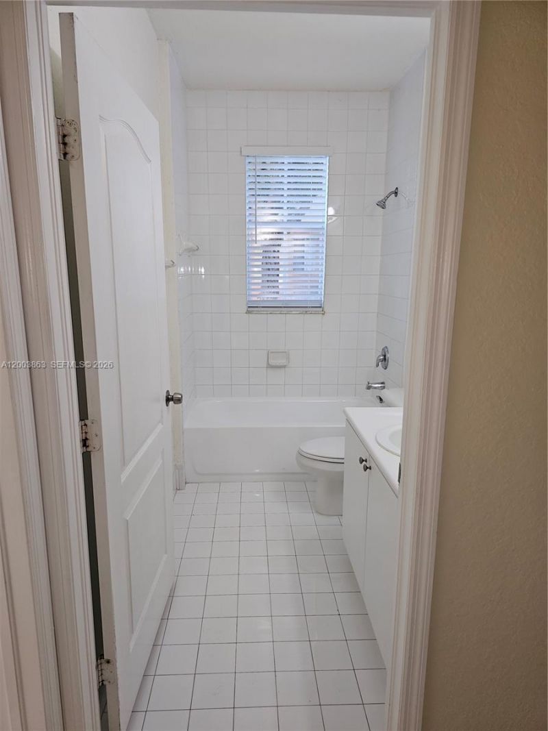 1543 SE 25th St , Unit 100, Homestead, FL 33035 Photo