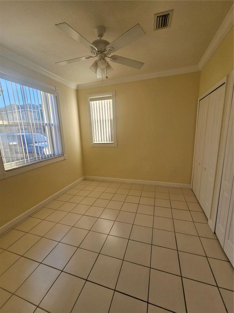 1543 SE 25th St , Unit 100, Homestead, FL 33035 Photo