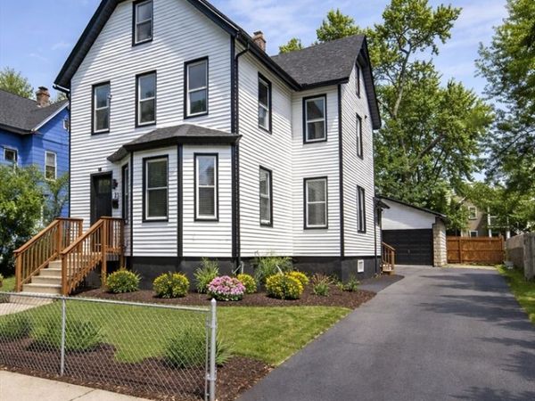 25 Dawes St., Springfield, MA 01109