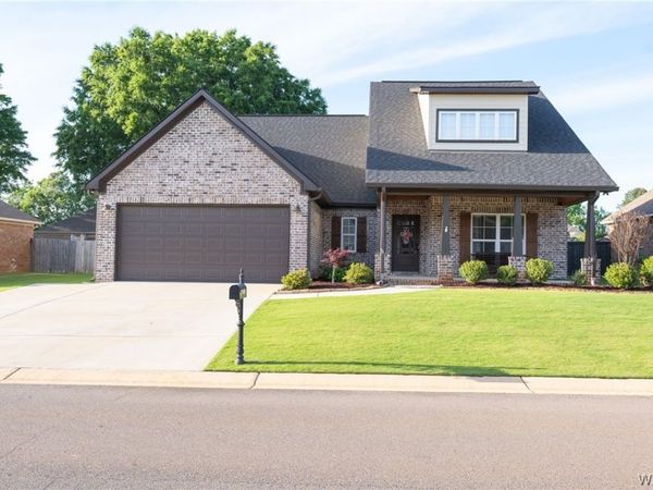 11958 Glen Ridge Boulevard , Moundville, AL 35474