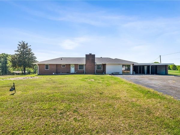 797 Hill Everhart Road , Lexington, NC 27295