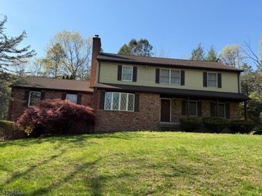 3 Matilda Ter, Montville, NJ 07082