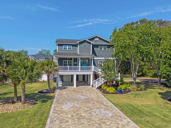 318 N Oak Dr. , Surfside Beach, SC 29575