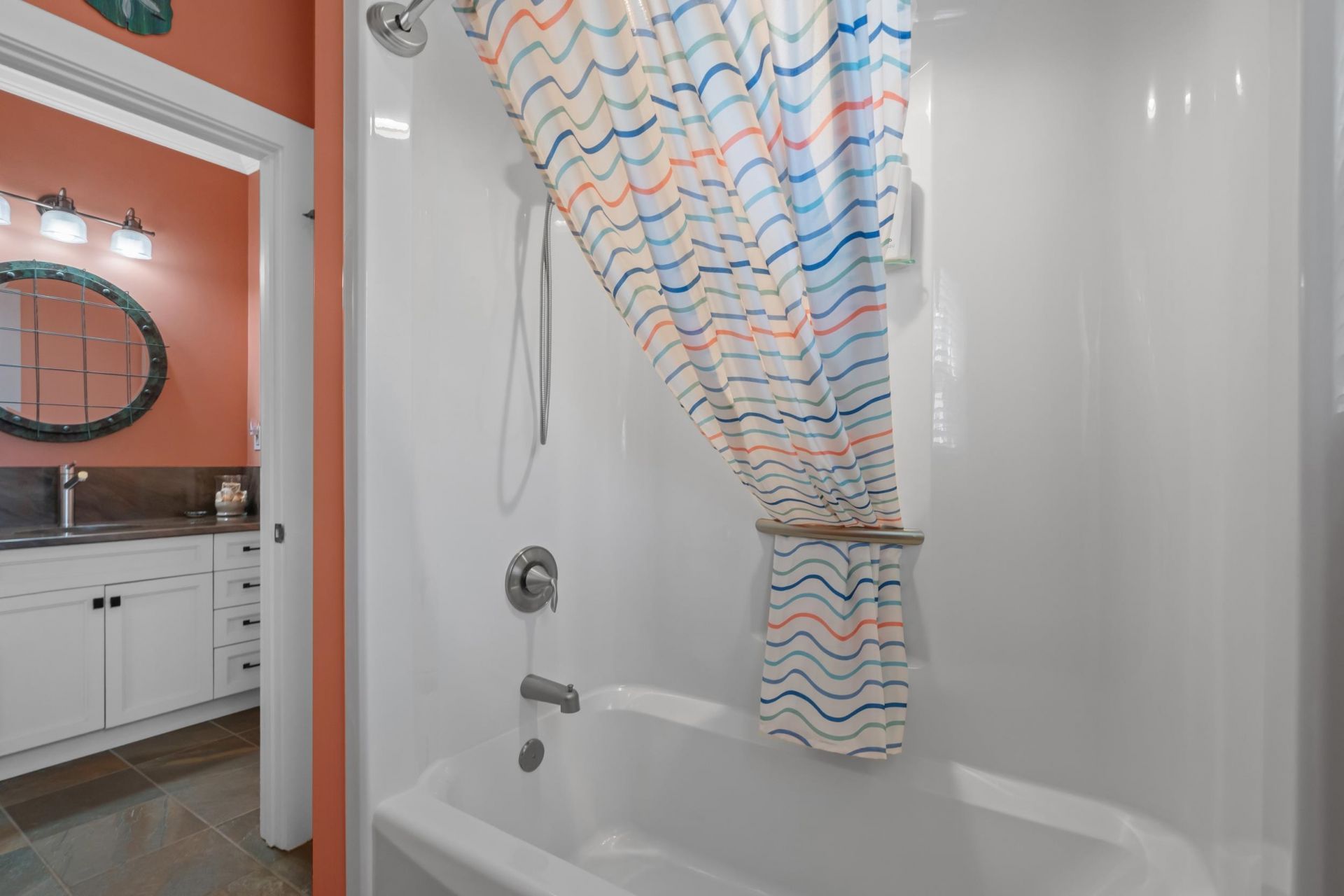 318 N Oak Dr.  Photo 17