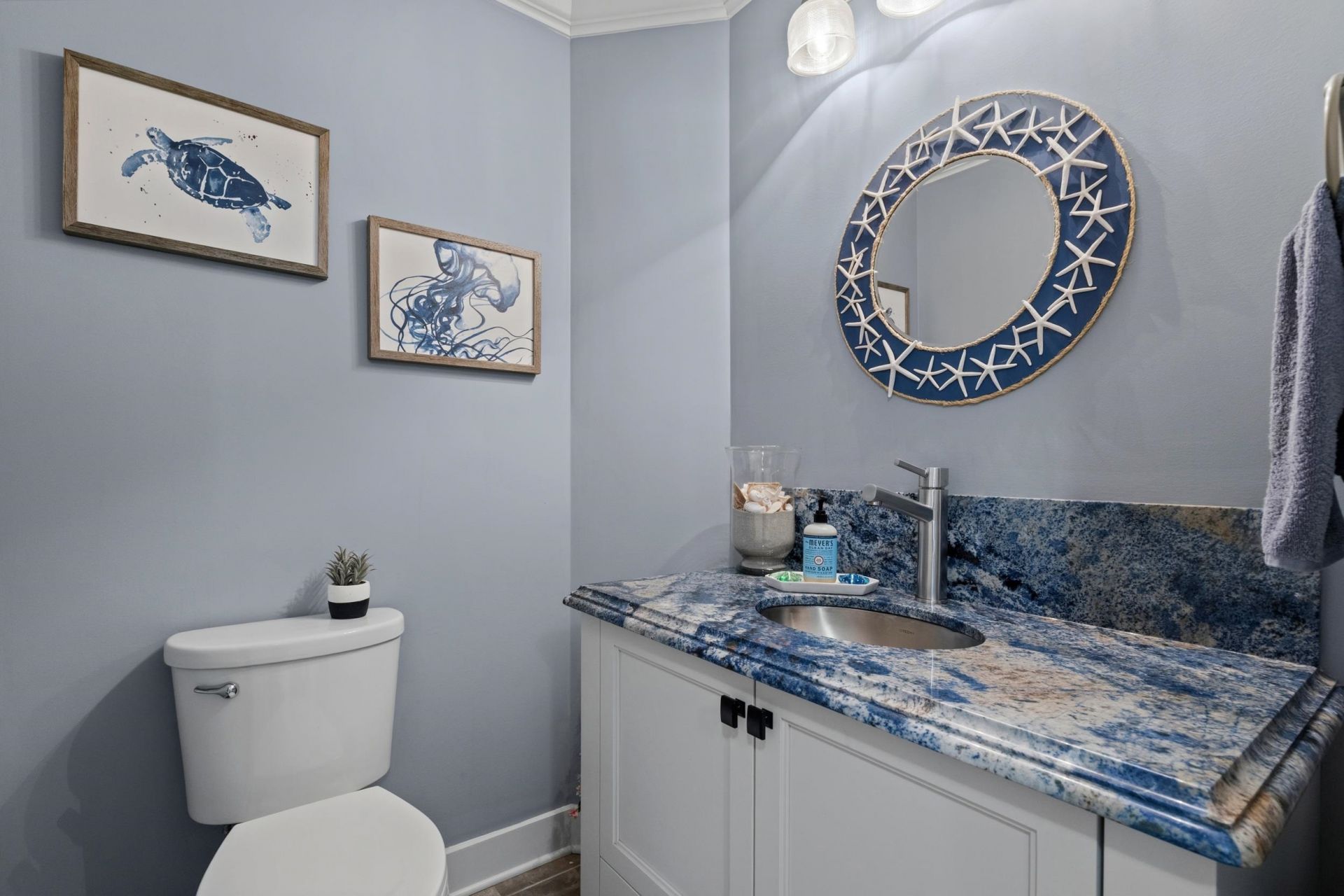 318 N Oak Dr.  Photo 45