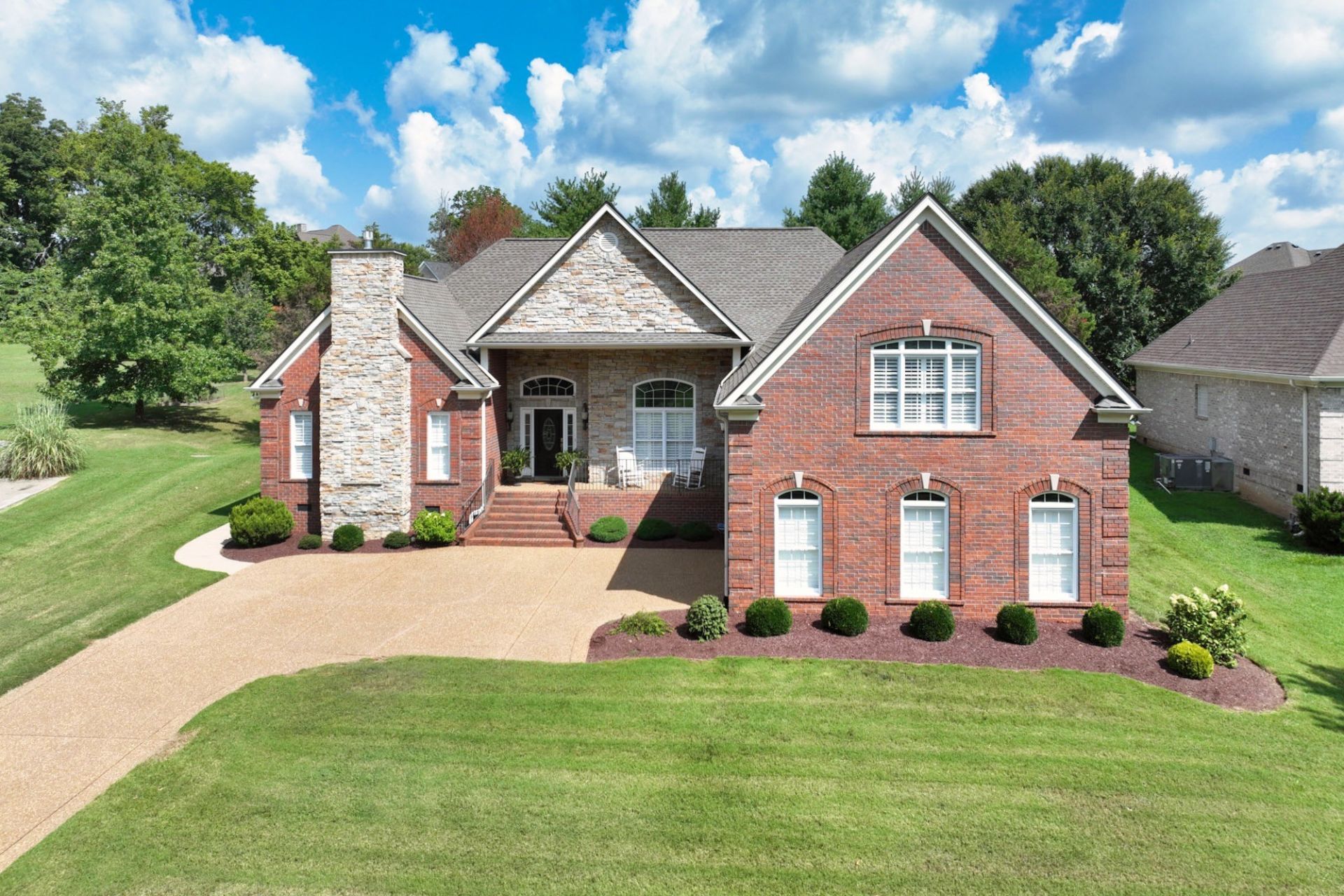 1017 Dorset Dr, Hendersonville, TN 37075 Main Photo