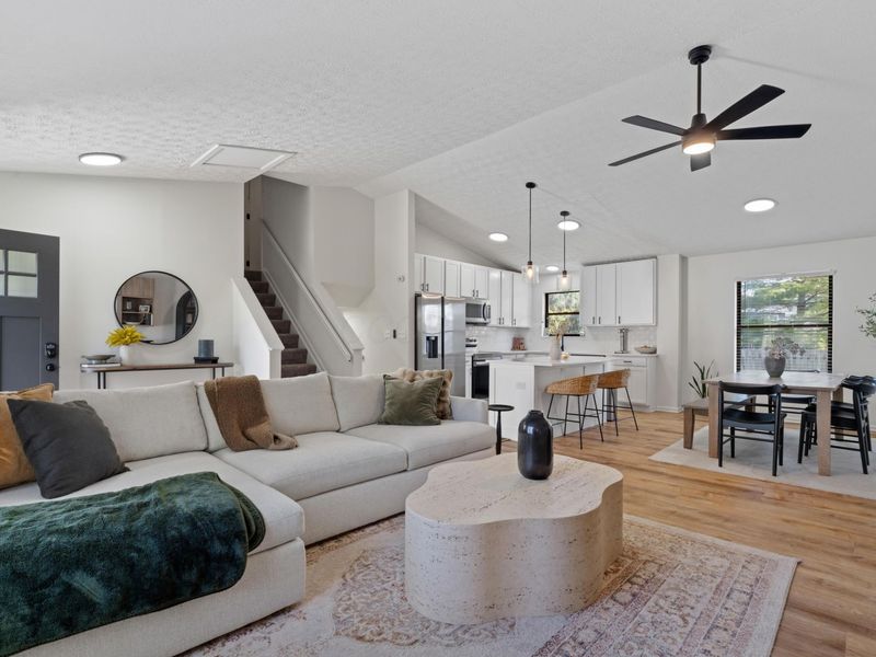 3696 Bushmill Falls, Columbus, OH 43221 Photo 3