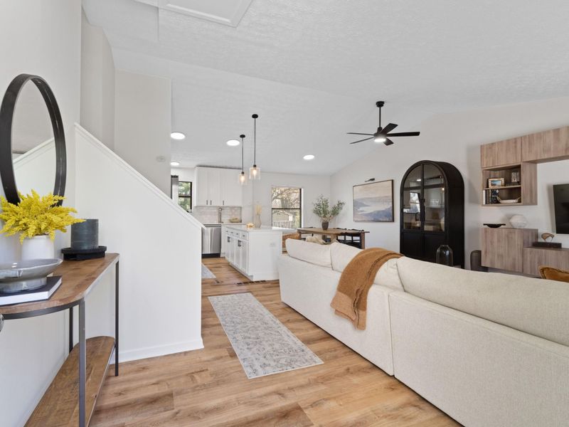 3696 Bushmill Falls, Columbus, OH 43221 Photo 6